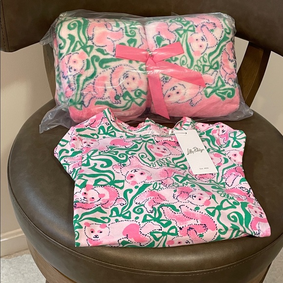 Lilly Pulitzer Paradise Blanket 47x63 & Mini Sammy Soft Panda Pajama Set NWT
